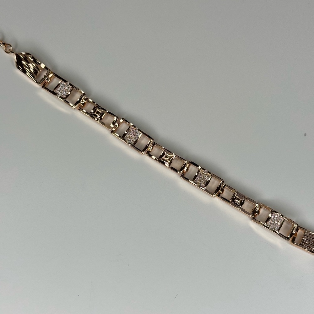 Elegant goldplated Bracelet